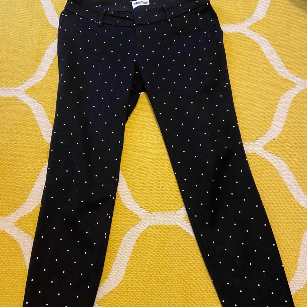 Old Navy Black with white polka dots, cropped